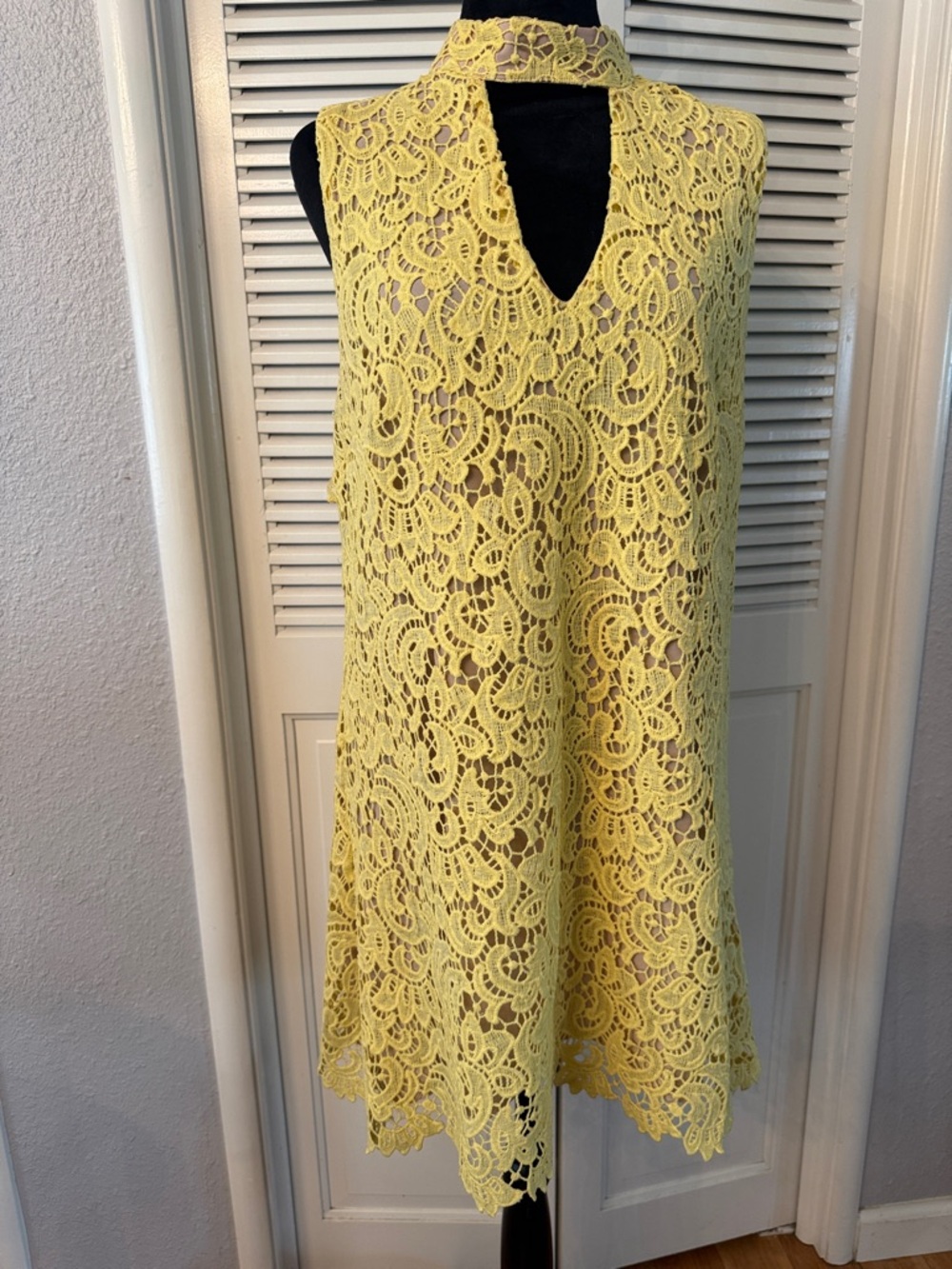 Blu Pepper Yellow Crochet Keyhole dress